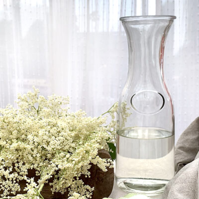 Glasflaska med plastlock - 1L