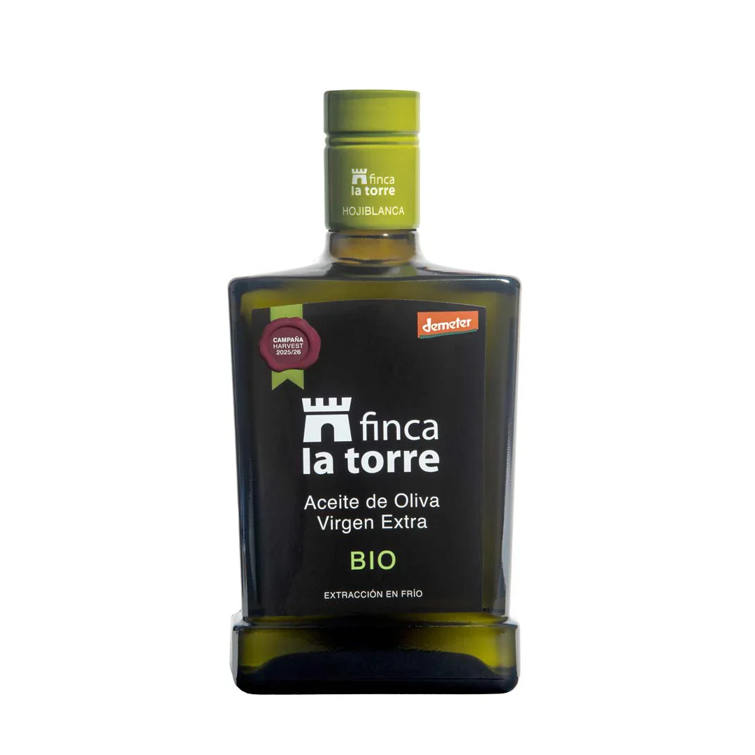 En flaska med Olivolja, Finca la torre.